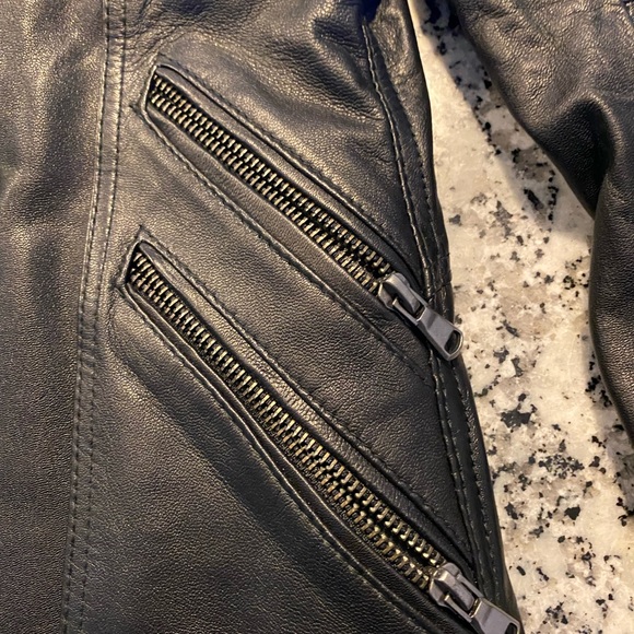VINTAGE MOTORCYCLE Biker JACKET quality leather no size tag but is size XS-small - Picture 9 of 12